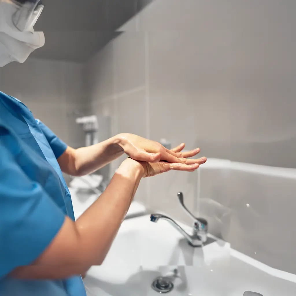 Tratamento de Mãos Hospitalar - Oleak